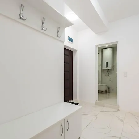 Zhelyazkova Sunny 2br Апартамент Варна