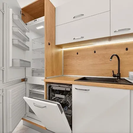 Апартамент Zhelyazkova Sunny 2br Варна