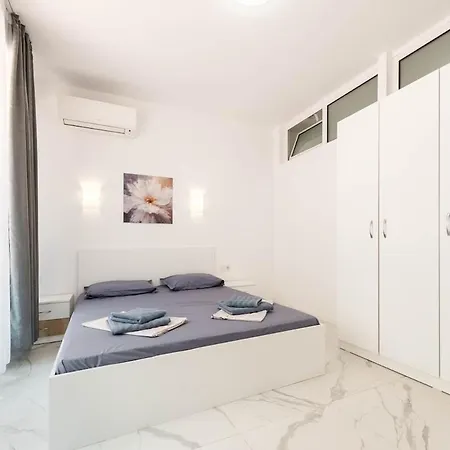 Zhelyazkova Sunny 2br